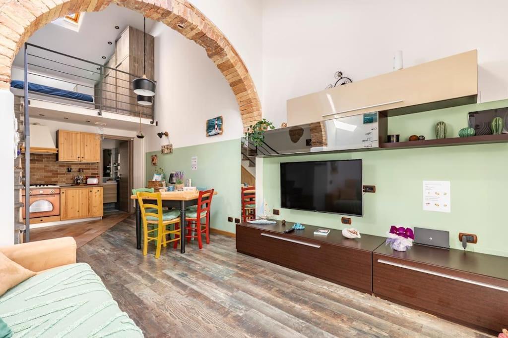 Casa “Oasi Del Mare” Daire Livorno Dış mekan fotoğraf